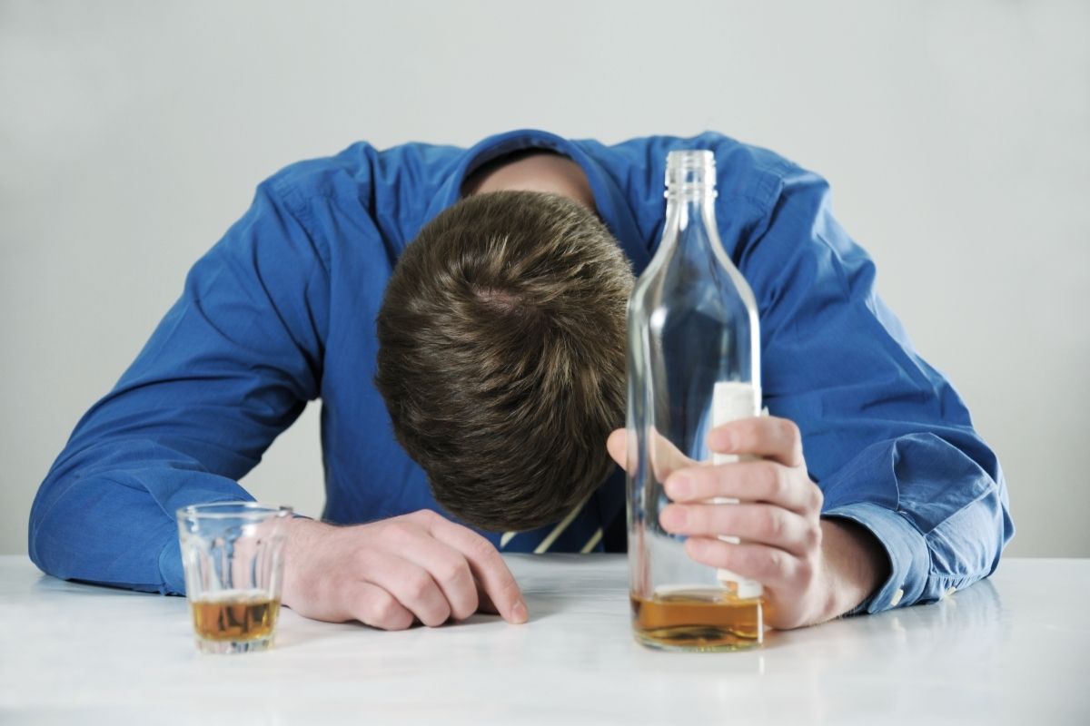Can Alcohol Abuse Cause Thyroid Problems?